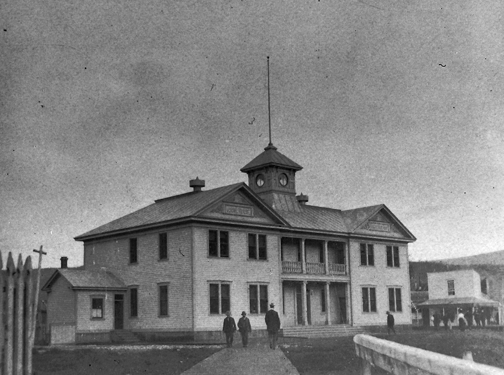 Former Territorial Courthouse